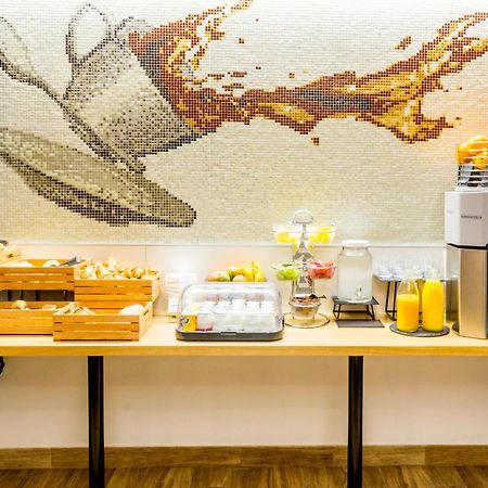 Hotel Boutique Hostemplo Sagrada Familia Barcellona Esterno foto