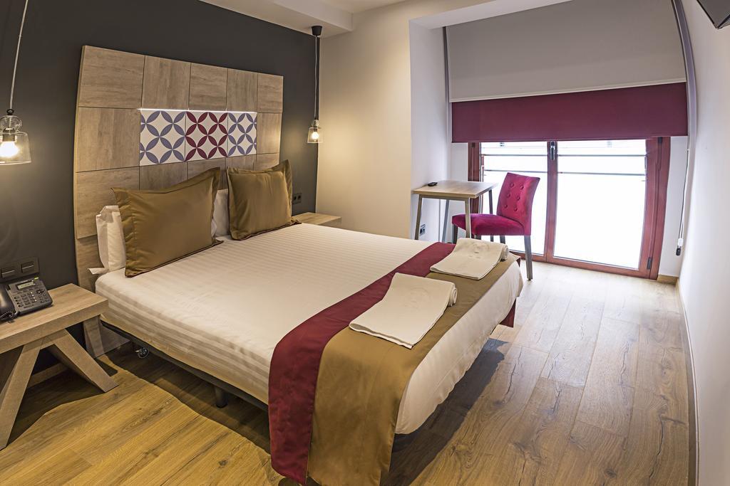 Hotel Boutique Hostemplo Sagrada Familia Barcellona Camera foto